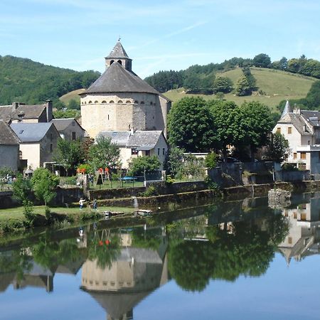 Village De Gite - La Cascade Sainte-Eulalie-d'Olt Dış mekan fotoğraf